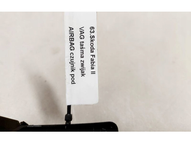 Руль Skoda Fabia Mk2 (5J) 2007 - 2014 года 283.396