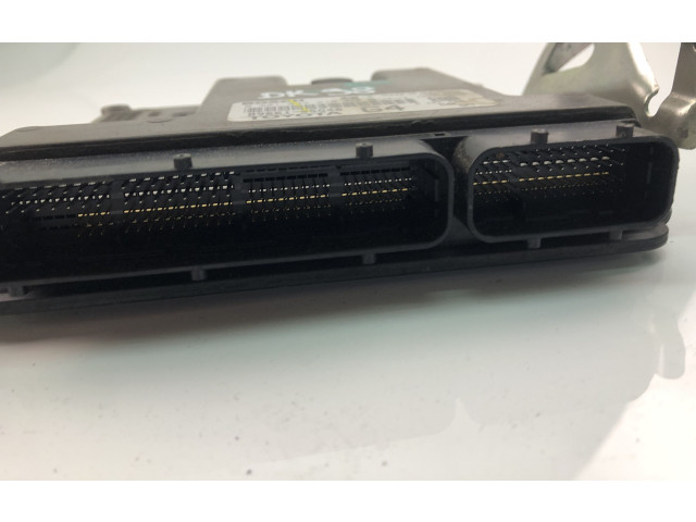 Řídící jednotka 8966105G40 Toyota Avensis T250 2007