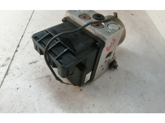 Jednotka ABS 47600AR005, 3331E0071 Nissan Navara D23 2006