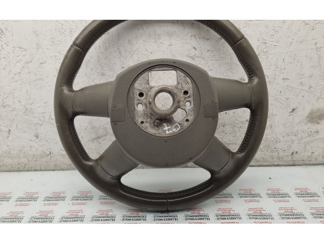 Volant Audi Q7 4L 2008 4F0124