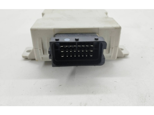 Блок управления 090507F3017b Toyota Corolla Verso AR10