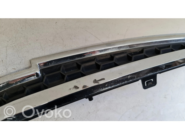 Верхняя решётка Chevrolet Spark  96686985      