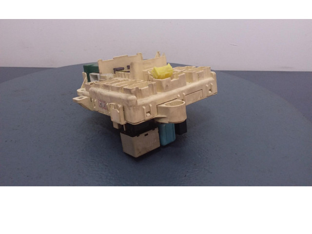 Блок предохранителей  89221-53030, 89221-53030   Lexus IS 200-300    