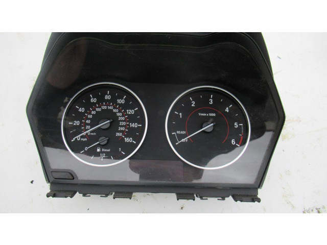 Přístrojová deska BMW 1 F20 F21 2015 17649411