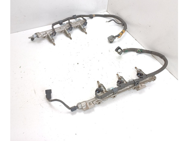 Vstřikovač 2325031030, 8212730040A Lexus GS 300 350 430 450H 8559517