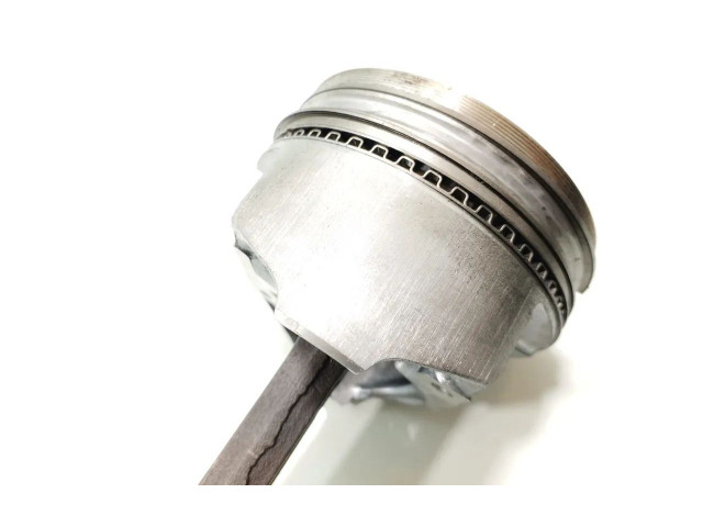 Píst Chevrolet Corvette L48