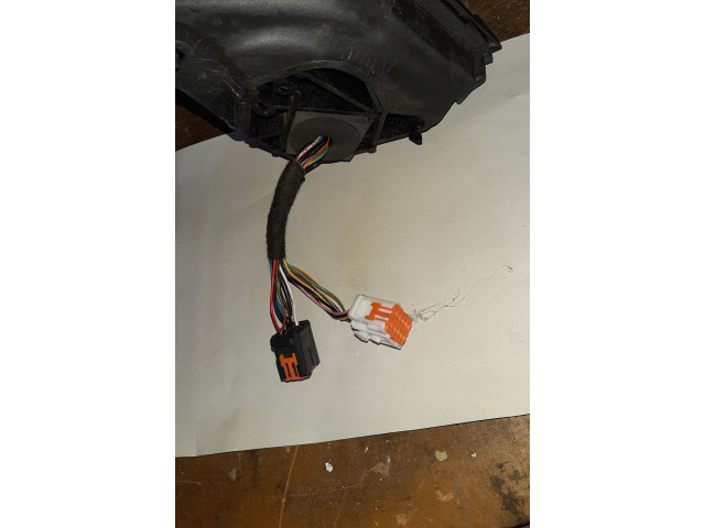 Зеркало (управляемое электричеством)    Peugeot 5008 II