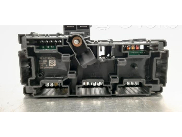 Pojistková skříňka A2239067503 Mercedes-Benz C W206 2022