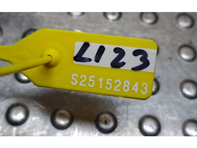 Топливная рампа 35310-04000, 35350-04000 Hyundai i10