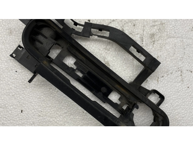 Другая деталь салона