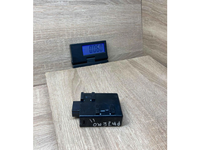 Блок управления MB886391, 3213425020   Mitsubishi Pajero