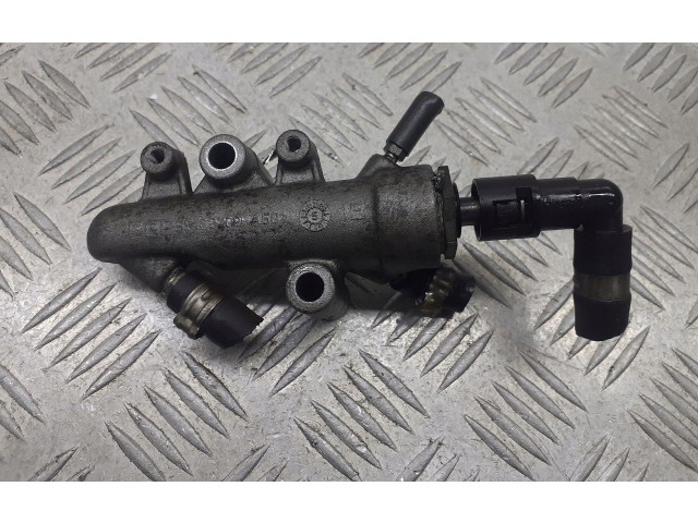 Vstřikovací lišta    Opel Zafira B     