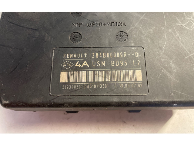   Pojistková skříňka 284B60009R, 519340301   Renault Megane III 2010