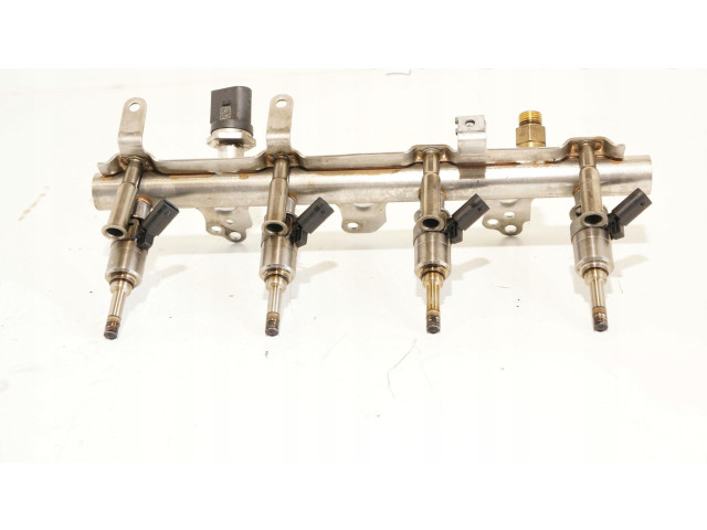 Топливная рампа 06J133317J Volkswagen Golf VI