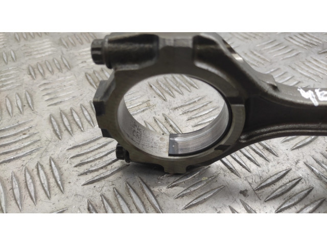 Поршень с шатуном Nissan 370Z для бензинового двигателя 3.7