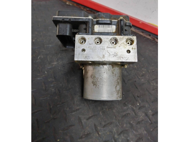 Блок АБС 15905732 Chevrolet Suburban - года