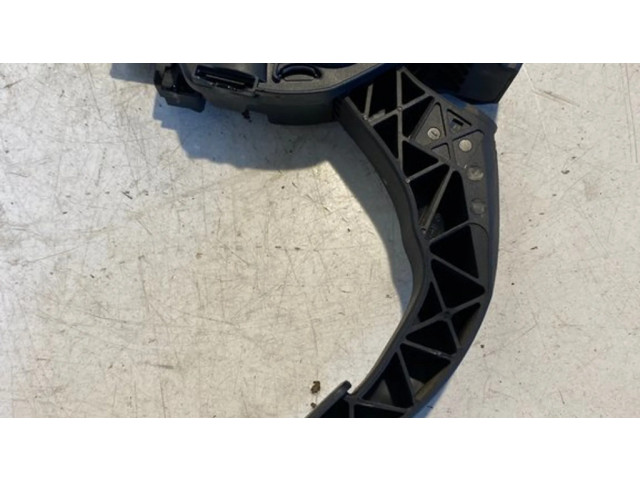 Педаль акселератора