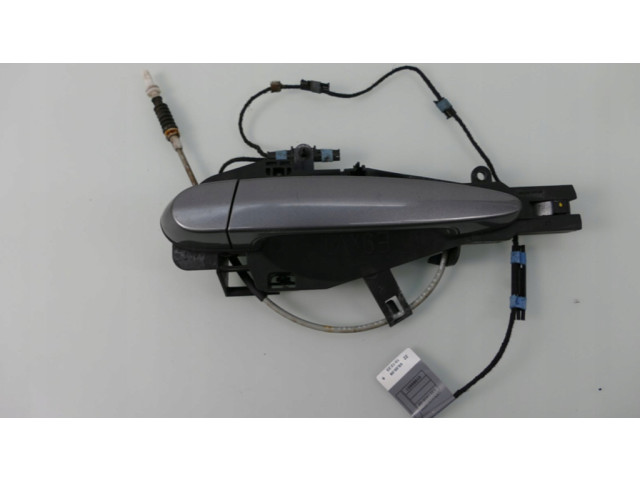 Передний держатель / кронштейн для внешней ручки открытия