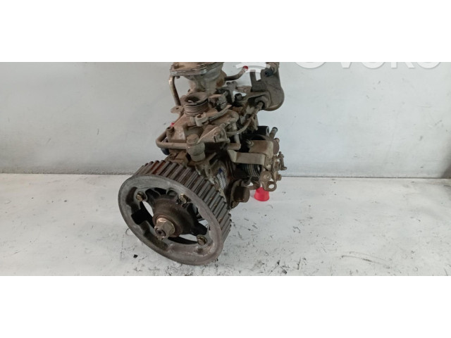 Топливный насос MD311771 Mitsubishi L200