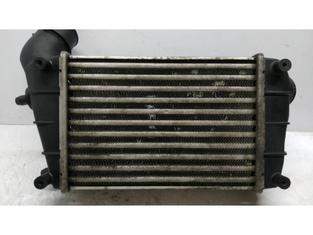 Интеркулер 1686864, 517159990 Alfa Romeo GT 1.9