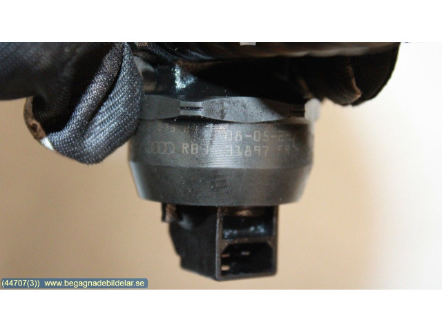 Vstřikovač 038130073BN, 0414720313 Volkswagen Caddy