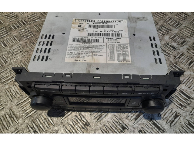 Радио/ проигрыватель CD/DVD / навигация