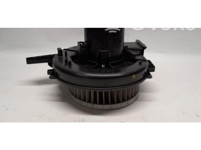 Вентилятор печки 6R1819015 Audi A1