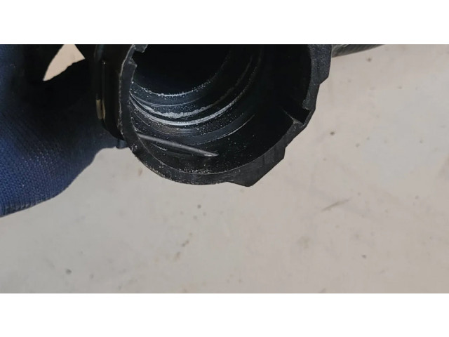 Трубка (трубки)/ шланг (шланги) охлаждения