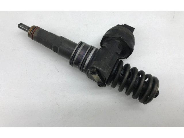 Форсунка 038130073BQ    Volkswagen Touran I   