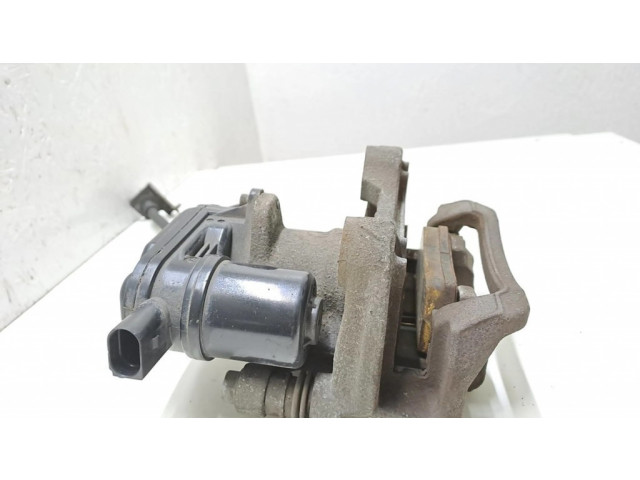 Задний суппорт