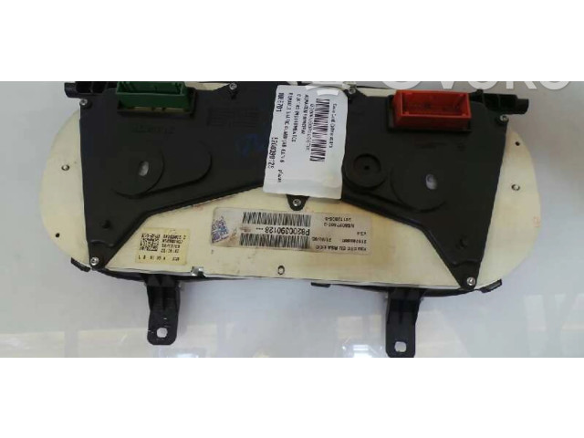 Панель приборов 8200390128, 8200390128   Renault Trafic I       