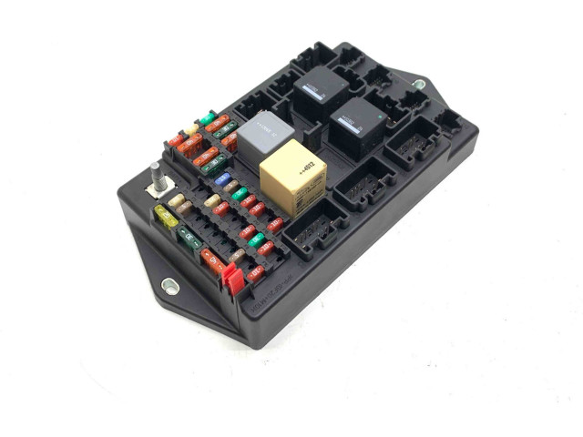 Блок предохранителей BW8314D628AG, BW8314D628AG Jaguar XK - XKR