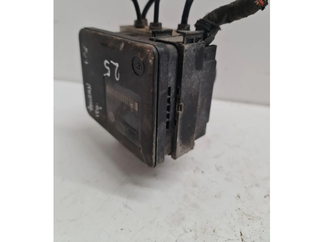 Блок АБС 1K0907379AC, 00005305H0 Volkswagen Touran I 2003 - 2010 года