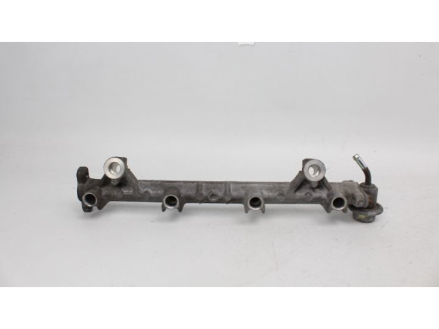 Топливная рампа    Mitsubishi Lancer  