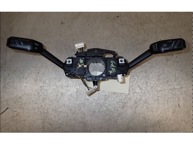 Ручка стеклоочистителей Volkswagen Golf VII