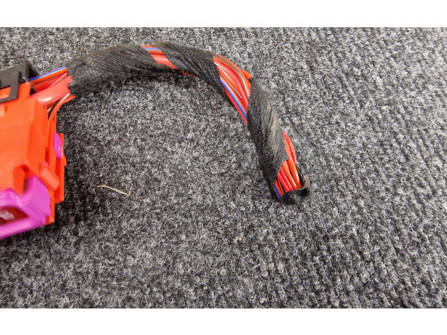 Pojistková skříňka 4F1941824B Audi Q7 4M 2019