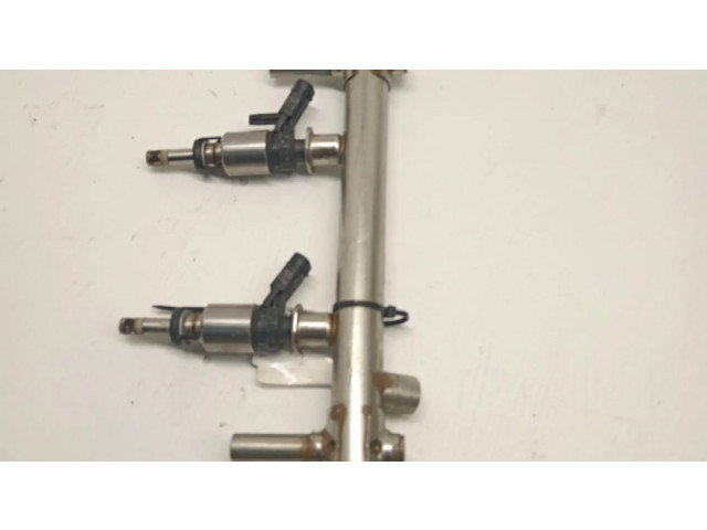 Топливная рампа 06K133317AB   Porsche Macan 2.0 