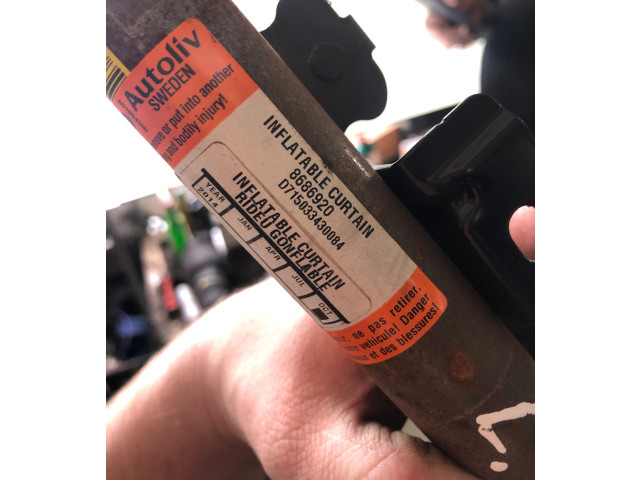 Боковая подушка безопасности 8686920, D715033430084 Volvo XC90