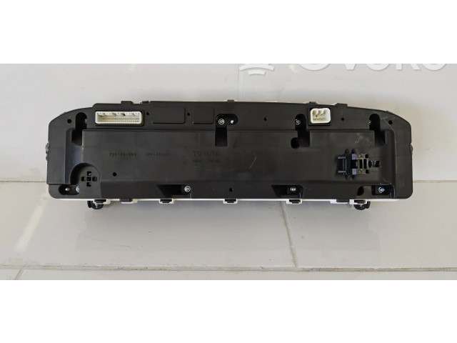 Přístrojová deska Toyota Prius+ (ZVW40) 2012 769166990