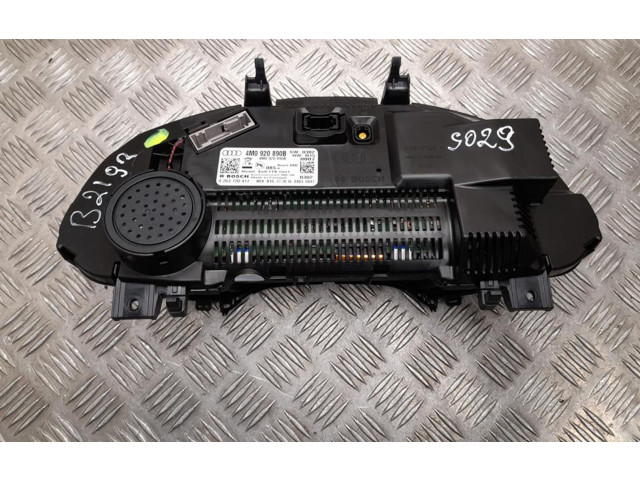 Přístrojová deska Audi Q7 4M 2017 4M0920890B, B2193