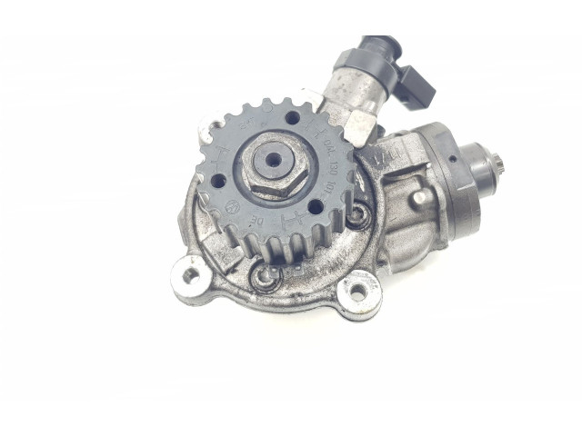 Топливный насос 04L130755E, 04L130755D Skoda Superb B8 (3V)