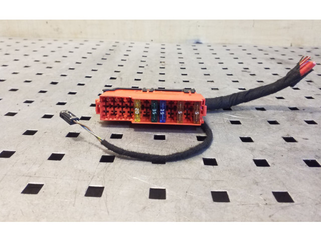 Pojistková skříňka 8K0941824B Audi Q7 4L 2008