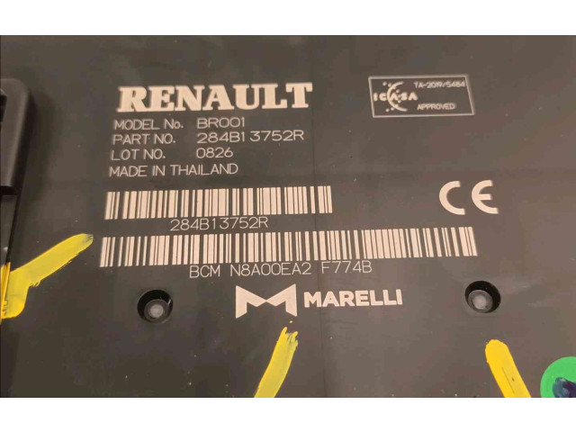 Блок предохранителей  284B04064R   Dacia Sandero III    