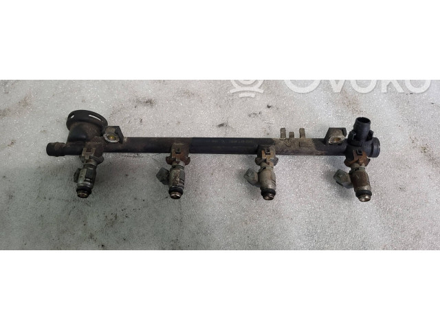 Топливная рампа 7700112777, 7700107405   Renault Scenic I  