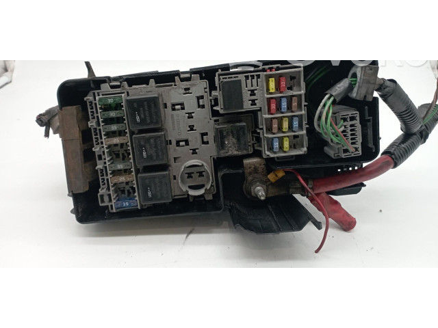 Блок предохранителей 8690698   Volvo XC90    