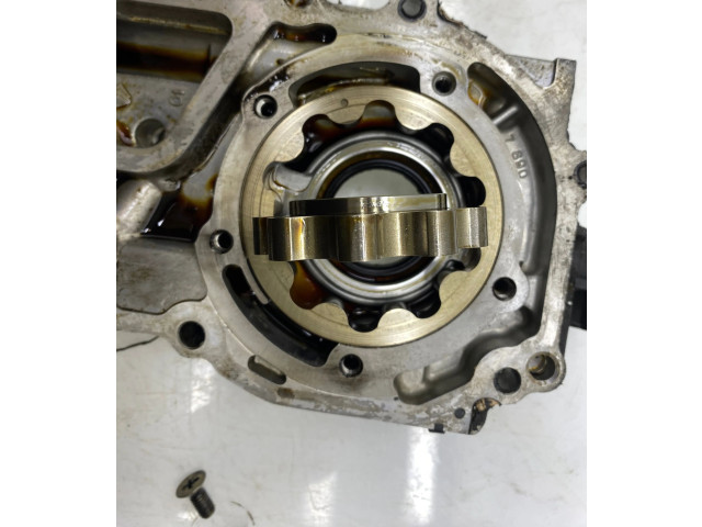 Масляный насос     Subaru Forester SF 