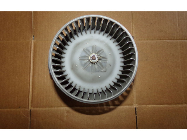 Вентилятор печки Mazda MPV II LW