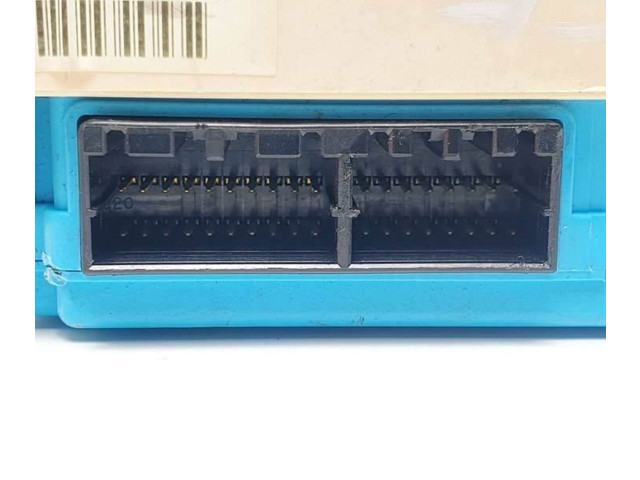 Блок предохранителей MR445951B Mitsubishi Montero