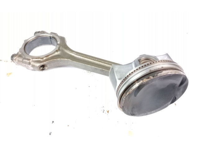 Píst 235102M900 Hyundai Tucson TL G4FP