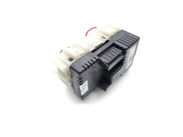 Pojistková skříňka Volvo V60 2011